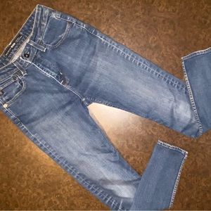 Big Star Avalon High Rise Skinny - size 27